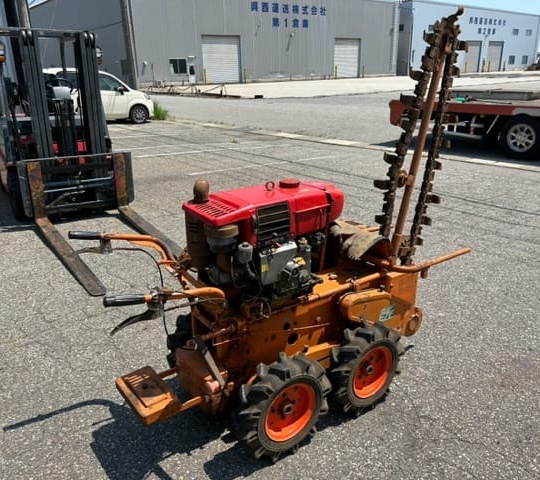 Траншеекопатель HINODE TY25sf