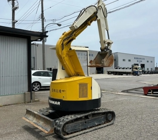 YANMAR B3