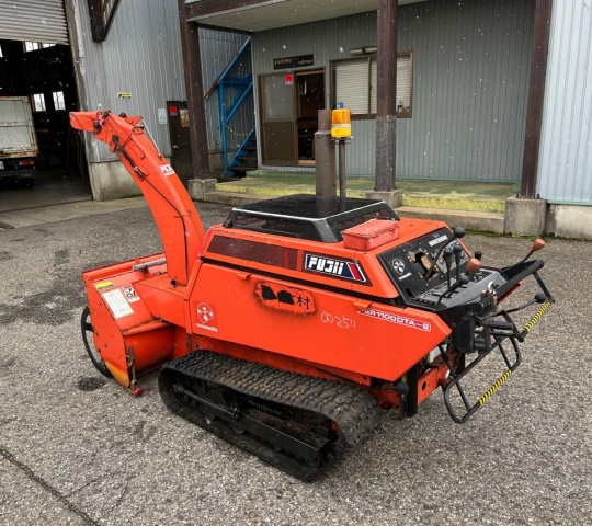 Снегоуборочная машина FUJI 0250